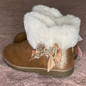 Taavi ‘s Threads: Juicy Couture Chestnut Youth Ankle Boots